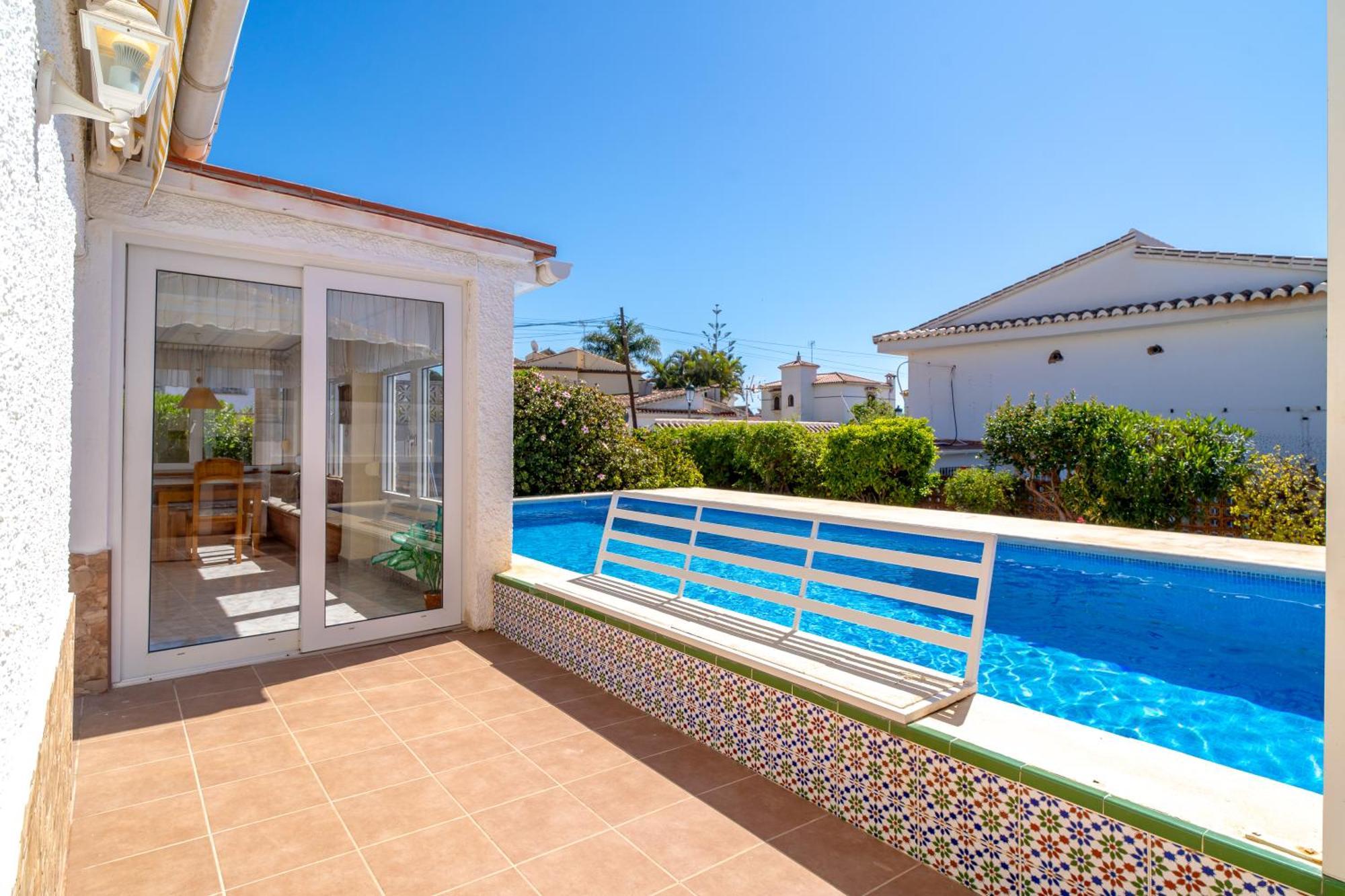 Villa Sevilla Casasol 内尔哈 外观 照片