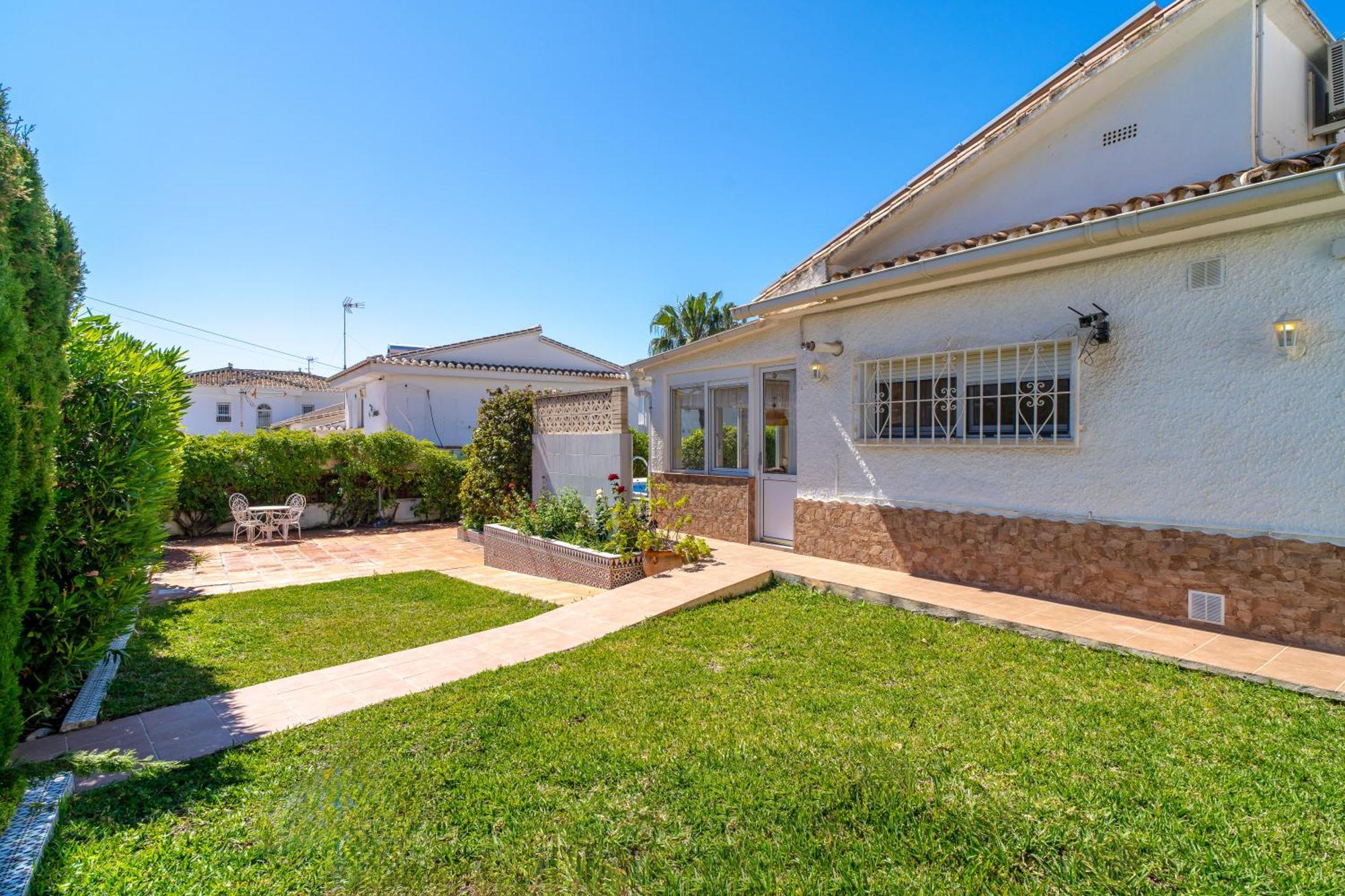 Villa Sevilla Casasol 内尔哈 外观 照片