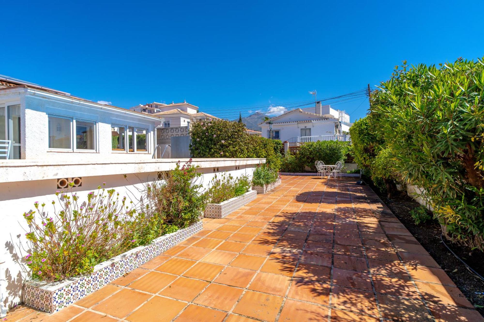 Villa Sevilla Casasol 内尔哈 外观 照片