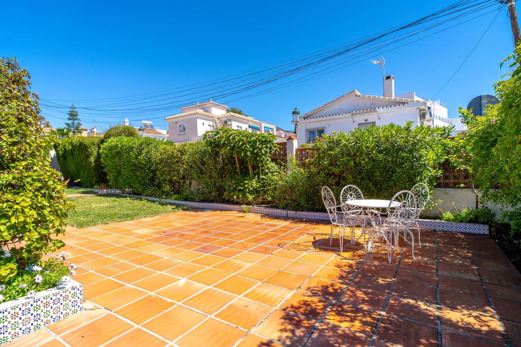 Villa Sevilla Casasol 内尔哈 外观 照片